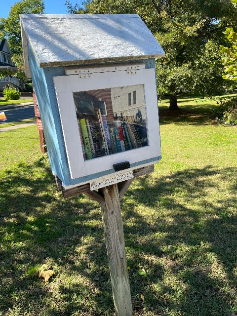 Community House Library library